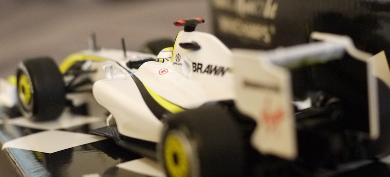brawn gp jensen button model minichamps bgp 001 f1 formula one
