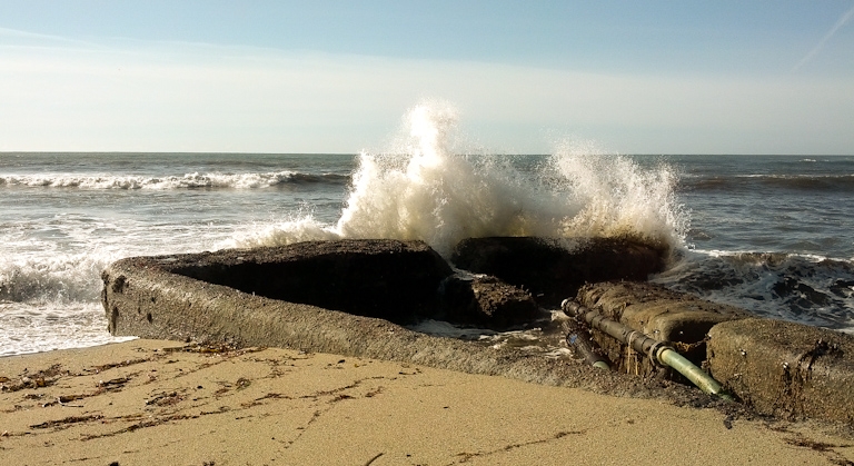 splash wave secret getaway pacific coast